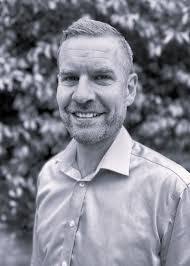 Tom Rayfield's Instagram, Twitter & Facebook