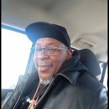 Teacher bae 👩🏽‍🏫🌺💚