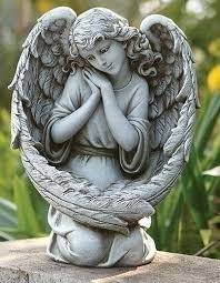 Guardian Angel Bird Feeder With Large Angel Wings Garden Statue Sadovye Angely Hudozhestvennye Skulptury Sadovye Statui