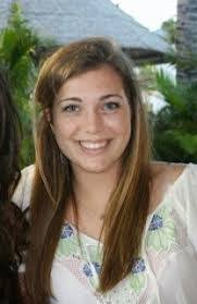 Arielle Barrow's Instagram, Twitter & Facebook