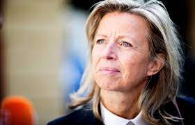 Kajsa ollongren is ziek op de dag dat ze op het matje wordt geroepen. Ollongren Helaas Ben Ik Nog Te Ziek Om Mijn Werk Te Doen Politiek Ad Nl
