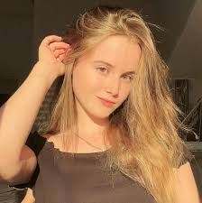 Grandma beauty 😍❤️🤭