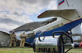 Все произошло вечером 26 мая во время грозы. Legkomotornyj Samolet Upal Na Zhiloj Dom V Chechne