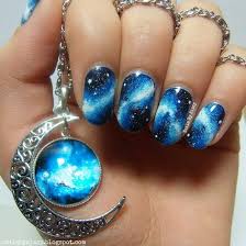 Perfect for strengthening and lengthening your natural are you looking for nails that are truly out of this world? 18 Awesome Galaxy Nail Art Tutorials Nail Design Ideaz