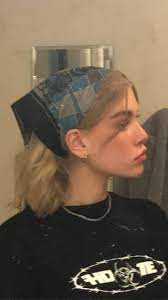 The first one is a cool hairstyle with bangs and dreads. G E O R G I A N A Skater Girl Hairstyles Hair Styles Short Hair Styles