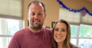 Josh duggar had a photo of his wife anna and their six children as a screensaver on the computer he allegedly used to download child pornography. Anna Josh Duggar S Wife Is Pregnant Expecting Baby No Seventh News Block