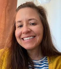 Karen Euler's Instagram, Twitter & Facebook