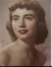 Julie Mclain's Instagram, Twitter & Facebook