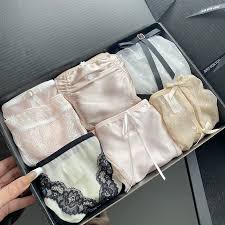 纯爱套装(礼盒定制款)高级感蕾丝内裤女生性感禁欲系纯欲