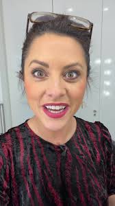 Trying out the @tarte cosmetics Brows for Days Brow framing Gel and Brow  pencil duo, only available @QVC UK item 251298