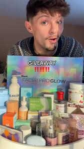 UNLIMITED ENTRIES & ONLY 2 DAYS LEFT!!! 👀🙈 WINNER ANNOUNCED FRIDAY!!!  🎄🎁 head to my pinned post for rules