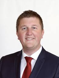 Councillor brands reduced hours at Newton-le-Willows police station as  'ludicrous'