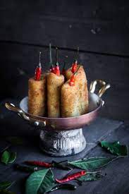 This Indonesian Version Of Rissoles Or We Call It Risol Is Stuffed With Veggies And Meat And Enclosed In A Crepe Starters Recipes Delicious Dinner Recipes Food