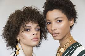 Short blonde hair for black women. 10 Ways To Get Curly Hair Without Heat Hair Straighteners Or Heated Curlers