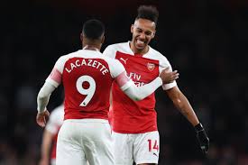 Arsenal Move Inexorably Ahead Of Spurs In The Standings The Short Fuse