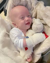 Polygam #2 done and dusted 🎉 A quick overnight hospital stay for Banks and  I. Our brave little boy had his second transfusion and he took it like a  champ! There were