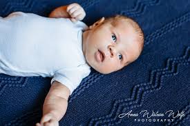 Welcome baby Rowan! What a blue-eyed love, so sweet.