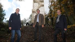 After the section was closed, the austrian tourist club took over the tower. M4djcnmhrrwgym