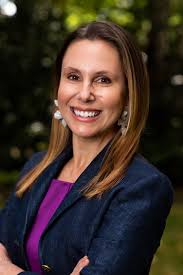 Shelly Wolf's Instagram, Twitter & Facebook