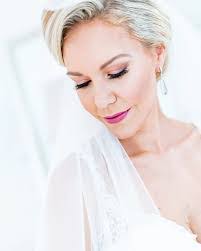 Liza Vogel's Instagram, Twitter & Facebook