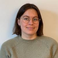 Anna Schroll's Instagram, Twitter & Facebook