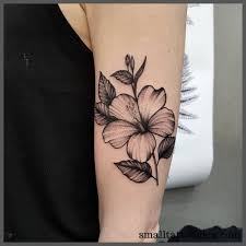 25 Coolest Hibiscus Tattoo Ideas For Women Tattoo Hibiscus Tattoo Hibiscus Flower Tattoos Beautiful Flower Tattoos