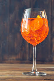 6 x original aperol 1919 spritz aperitif gläser stielglas cocktailglas neu! Glas Aperol Spritz Cocktail Foto Vorratig Crushpixel