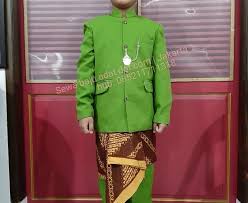45+ gambar pakaian adat versi kartun, yang populer! Pin Di Sewa Baju Beskap Adat Sunda Anak Dijakarta