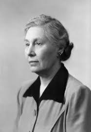 Daisy Plummer's Instagram, Twitter & Facebook