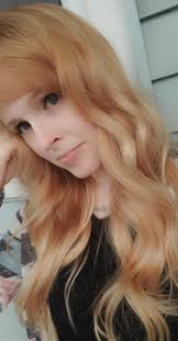 Kristen Bonacci (@kristenvengenz)