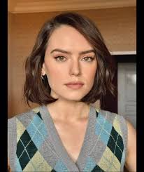 #monicabarabaro #leoniebenesch #lipstickkelly #beauty #bts #aliciavikander  #elizabethdebicki #lilycollins #sofiaboutella #daisyridley #oliviawilliams  #elizabethhurley #megryan #marisaabela #alicabraga ...