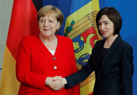 Born 17 july 1954) is a german politician serving as chancellor of germany since 2005. Merkel Will Moldawien Noch Keine Eu Beitrittsperspektive Geben Reuters
