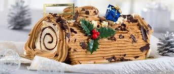 Recette Buche De Noel A La Creme Au Beurre Recipe Cookies Recipes Christmas Yule Log Recipe Holiday Cakes