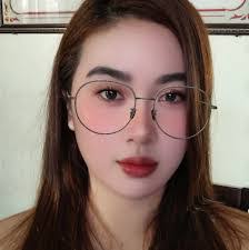 Marilyn Pera's Instagram, Twitter & Facebook