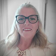 Global Escape Inspiration ✨ Imagine waking up to a new horizon every day!  🌍⚓️ This 30-second video is your express ticket to dreaming big,  showcasing stunning moments from cruises sailing through **Europe,