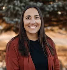 Becky Reno's Instagram, Twitter & Facebook