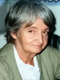 Gertrudis Morales Y Karla Florian recordando hoy en el día de los difuntos  por su familiar Maria Chiquinquira Sandoval Morales