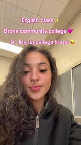 Tunne into classss ✨🤞🏼#viraltiktok #stonertai #collegelife #citygirlsup  #bts #newyorkcheck @Pretty girl12