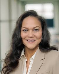 Donovan Tanner's Instagram, Twitter & Facebook