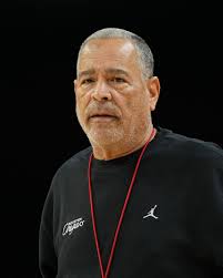 Notebook: What Spurs, San Antonio mean to Houston's Kelvin Sampson