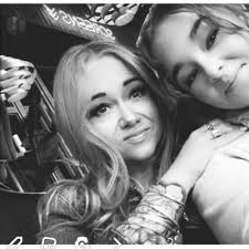 Ms_Sneyd21 (@sneyd21)