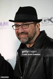 Jeffrey Travers's Instagram, Twitter & Facebook