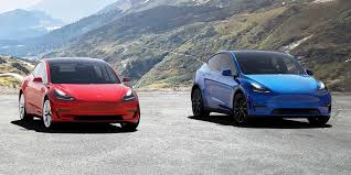 Submitted 1 year ago by infosagemodel 3 if tesla wants to fill in that niche market and get hot hatch lovers like me to switch over, a model 3 once the wheels are actually lined up in one of these i will take it as a true size comparison, they. Comparing The New Tesla Model Y To The Tesla Model X News