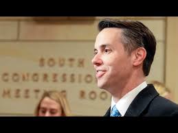 Kentucky Rep. Morgan McGarvey reacts to atmosphere of national speech