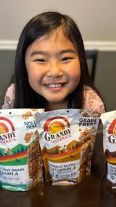 If sunshine had a flavor, it would be this Orange Creamsicle Chia  Pudding☀️🍊 Layered with Grandy Organics Honey Nut Granola, it's the  perfect balance of creamy, crunchy, and delicious ✨ Recipe &