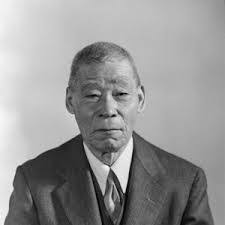 June Sano's Instagram, Twitter & Facebook