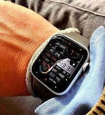 You might jot down something you need when you get to the office or just want to capture an idea on the go. Apple Watch Fresh On Instagram Krypton Watchface Photo Apple Watch Faces Apple Watch Apple Watch Faces Apple