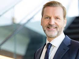 Dansker fortid som topchef efter blot et år