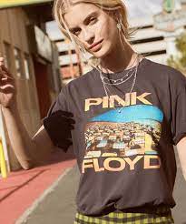 Daydreamer Pink Floyd World Tour Weekend Tee Vintage Black Dre5301snpfl702 Free Shipping At Largo Drive