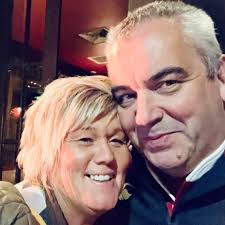 How to make a frame for an MDF top workbench?